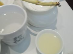 秘制牛骨清汤-新仙清汤牛腩(铜锣湾店)