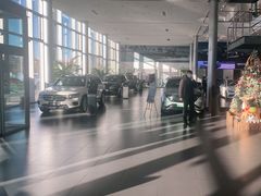 -天津波士信达奔驰4S店(卫津南路店)