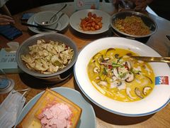 -蜜桃餐厅·伴山(湖滨商业街店)