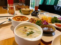 -暹罗酒肆泰餐厅酒吧