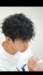 -镁连社·美联社
