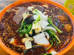 -不起眼麻辣烫凉皮店