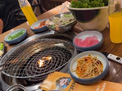 -明洞阿姨·韩式酱蟹烤肉·创意料理(三元桥店)