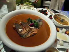 -阿三鱼头泡饼·家常菜