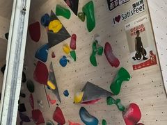 -啸岩馆 Roaring Climbing Gym
