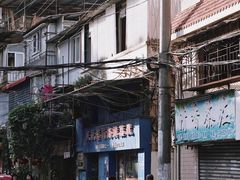 -溪岸路花鸟市场