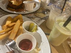 -HELLO 27 意面·沙拉·帕尼尼