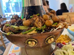 铜锅牛蛙-蛙蛙叫干锅年代(簋街总店)