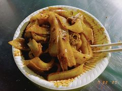 -正宁路小吃夜市