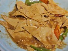 -那家老院子东北菜·饺子·小鸡炖蘑菇(艳华街店)