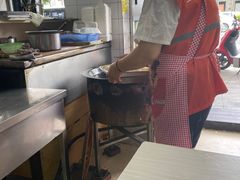 -黄阿姨锅贴大王(万航渡路店)