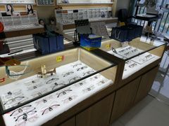 -视野联行眼镜·蔡司授权店(长白万象汇店)
