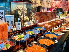 -雍容荟帝王蟹活龙虾展台自助(IFS黑金店)