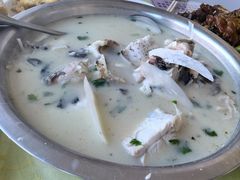 -雪湖煜辰鱼头老店(雪野湖店)