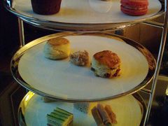 红丝绒下午茶-LONG BAR 廊吧(外滩华尔道夫酒店)