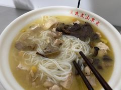 -文山荷鲜居(翠湖店)