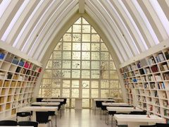 -钟书阁(松江泰晤士小镇店)