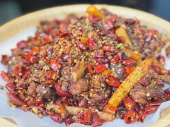 香辣霸王兔-江湖黑大兔(杨家坪店)