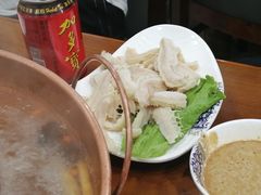 -楼外楼大刀肉传统火锅居(博学路店)