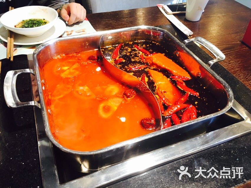 上里巴人.四川时尚火锅(香槟广场店)图片 - 第5张