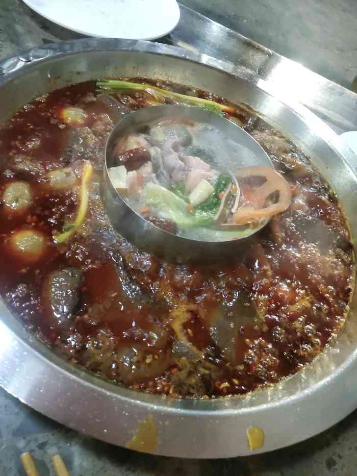 重庆露凝香老火锅-"#业界良心# 金色夏威夷一楼的一家火锅,.
