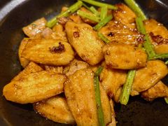 -荟廷·晶萃(陆家嘴尚悦湾店)