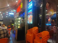 -威记烧嘢·南宁烧烤·超级生牛(绿地店)