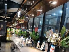 -遇上西雅图多融合海鲜自助餐厅(中房金谊广场店)