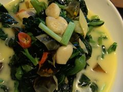 -八府香鸭·啫啫煲(华山路店)