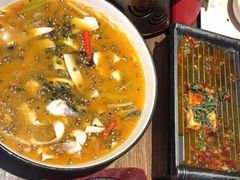 -龙少爷碳火干锅(环球中心店)