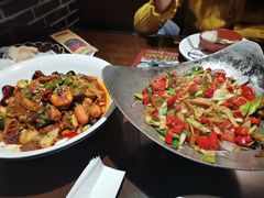-东口码头·烧鸽子·鱼头泡饼·地方菜(金鹰悦城店)