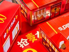 -麦当劳(上海虹桥站30B检票口楼上)