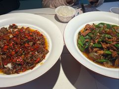 -阿瓦山寨·湘菜现炒·剁椒鱼头王(咸阳总店)