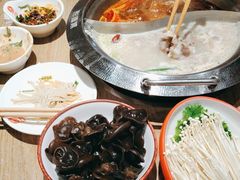 -彤德莱火锅(果园路店)