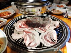 -唯成•韩国炭火烤肉 유성고기