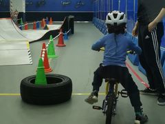 -八爪矩阵极限运动馆·儿童平衡车·感统训练(南海子公园校区)