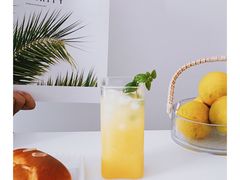 -苏宁易购(郑州二七广场德化街店)