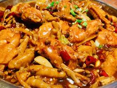 -胖哥俩肉蟹煲(长沙高铁吾悦广场店)