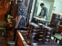 自助取餐区-薛记襄阳香辣牛肉面(平安路店)