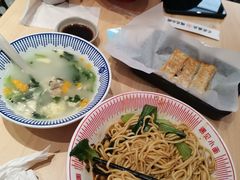 -遇见小面(东方宝泰店)