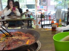 -黄潇洒老火锅(九眼桥宏济巷店)