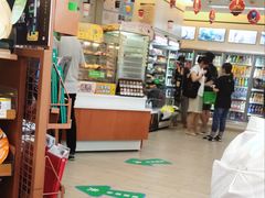 -全家便利店(漕溪北路七店)