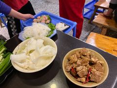 -重庆风光老灶火锅城(同德广场店)