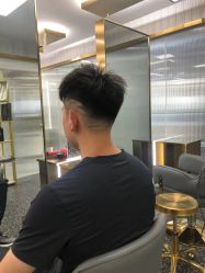 点击看大图 -即型男士理发工作室