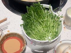 -三人行骨头王火锅(长寿店)