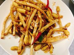 干锅花生芽-壹品宴掦·淮扬菜(新牌坊店)