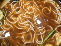 -花馬肆.云南过桥米线(汉神购物广场现场熬汤店)