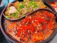 -何师烧烤·小龙虾·江湖川菜·精酿啤酒(成温店)