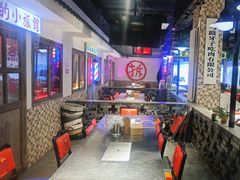 -马路牙子烧烤音乐酒馆(望京店)