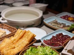 -四点金粥底火锅(沂州里店)